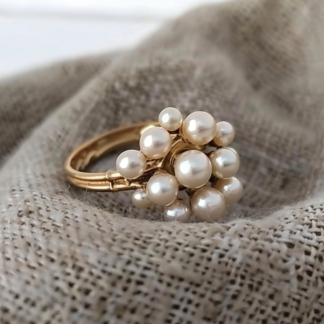 Gold Ring with Pearl Accent