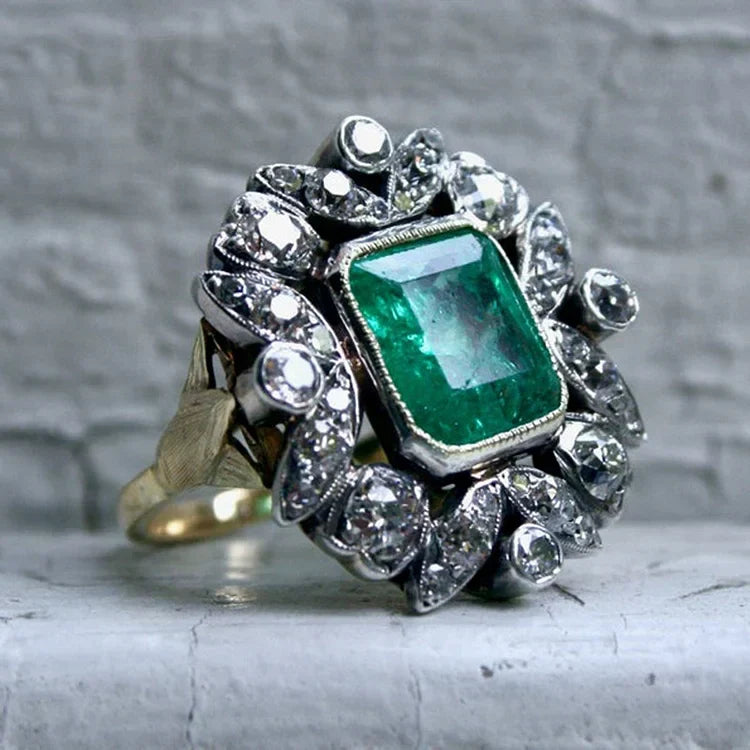 Classic Emerald Zirconia Ring