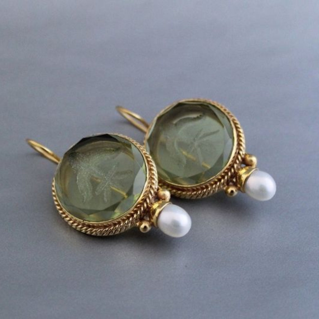 Retro Green Stone and Pearl Round Earrings