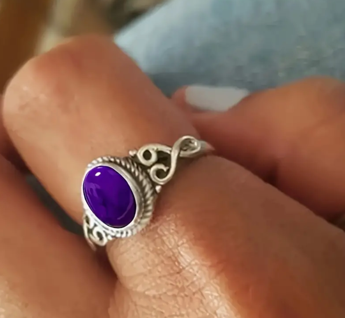 Classic Inlaid Stone Vintage Ring