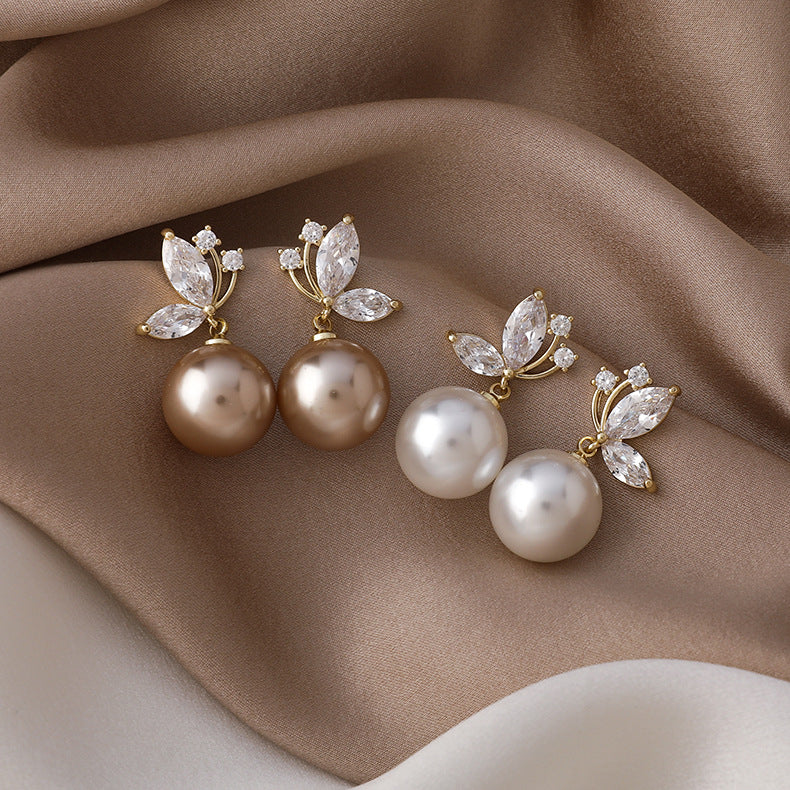 Elegant Pearl and Crystal Earrings