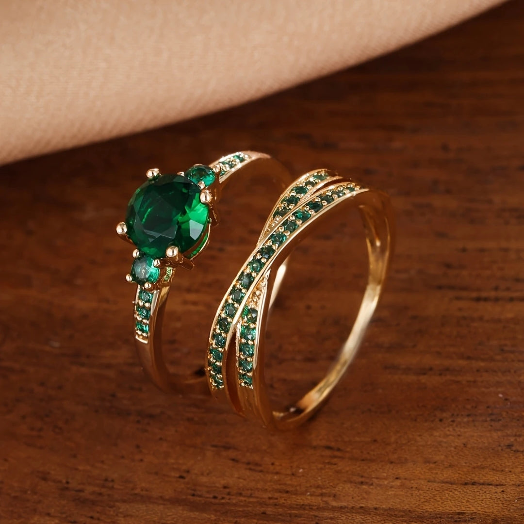 Gold Ring Set with Inlaid Green Crystal