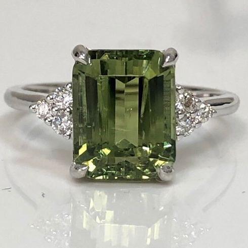 Retro Green Crystal Square Silver Ring