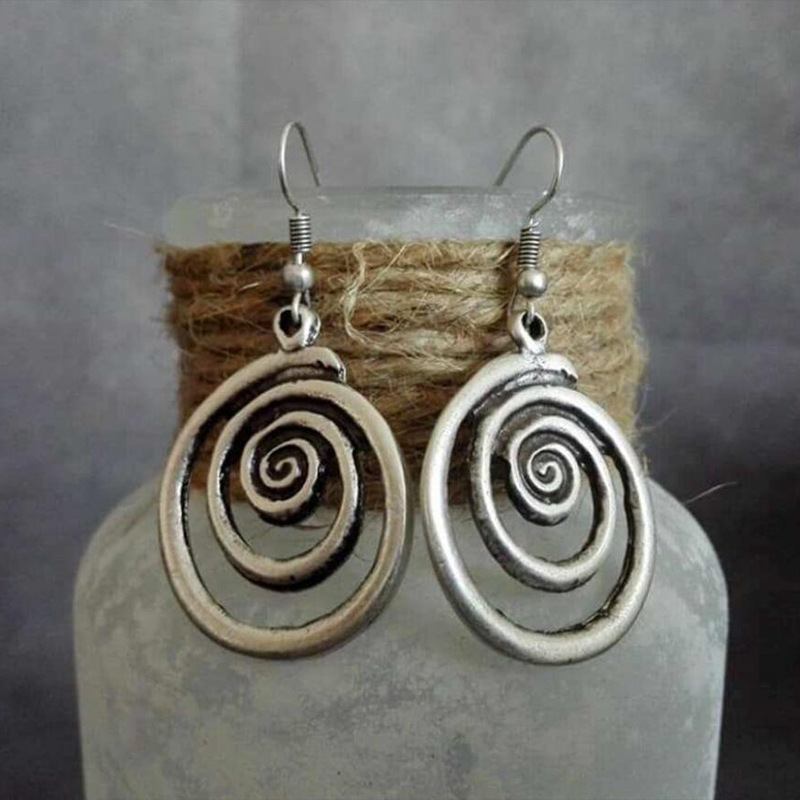Retro Curved Spiral Earrings