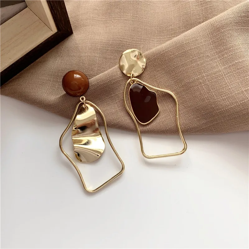 Retro Golden Brown Earrings