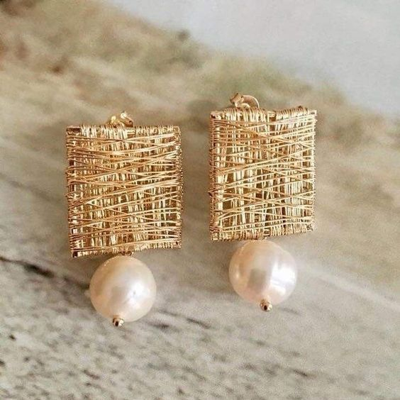 Classic Pearl-Embellished Vintage Golden Thread Earrings