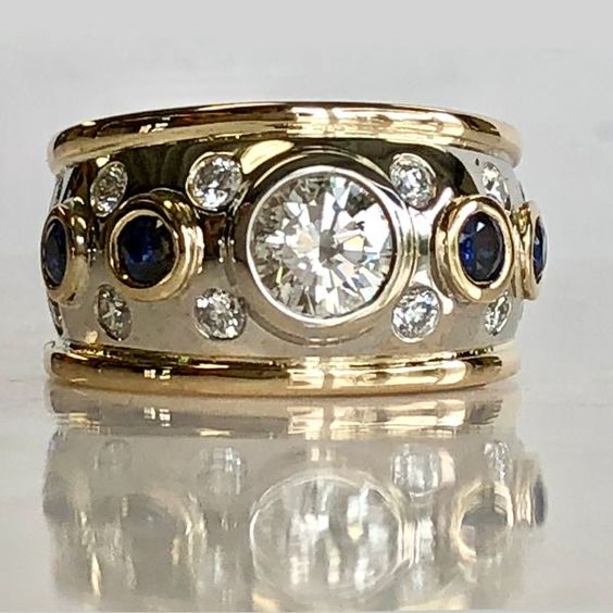 Classic Golden Inlaid Zirconia Ring - Buy One, Get One Free!