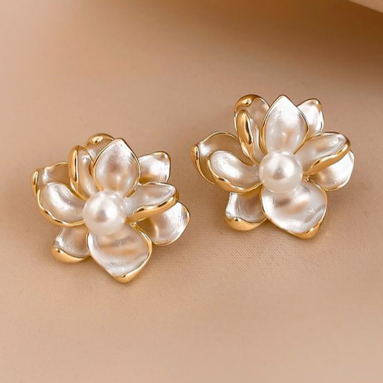 Chic White Enamel Floral Pearl Earrings