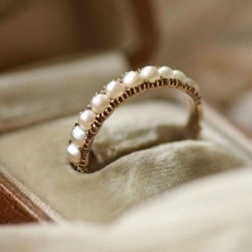 Graceful Inlaid Pearl Ring
