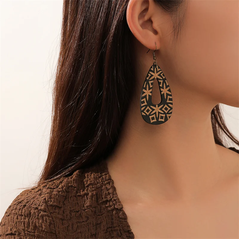 Retro Black Hollow Drop Earrings