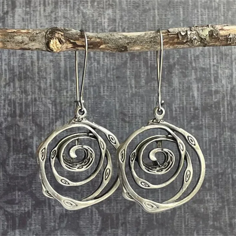 Retro Silver Maze Earrings
