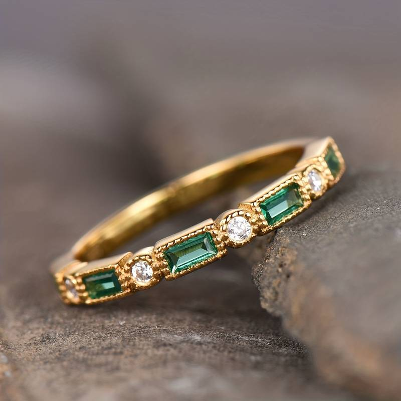 Alex - Gold Ring with Green Zirconia Inlay