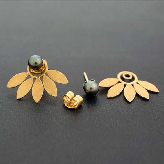 Antique Gold Leaf Dark Pearl Earrings