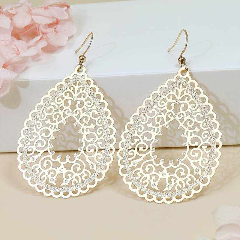 Retro Golden Mandala Dangle Earrings