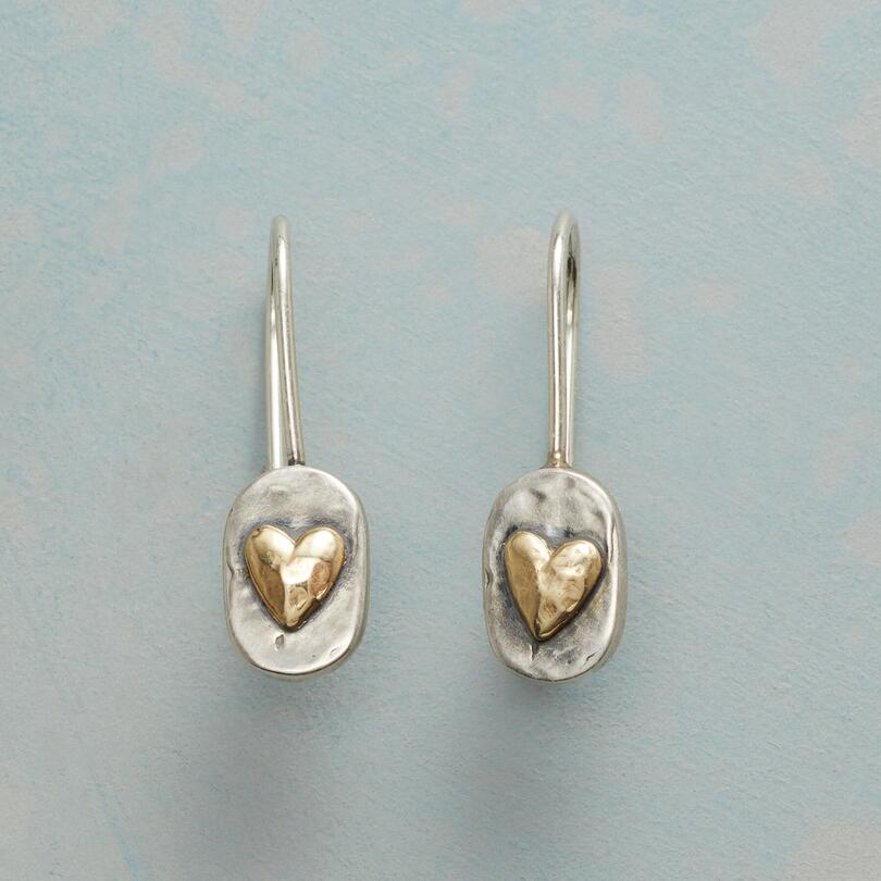 Retro Gold Inlay Heart Earrings