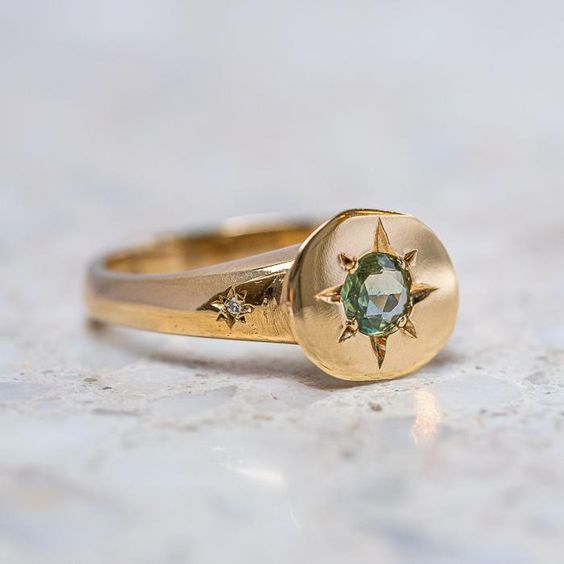 Retro Green Starlight Gold Ring