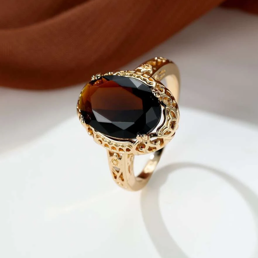 Antique Dark Stone Gold Ring
