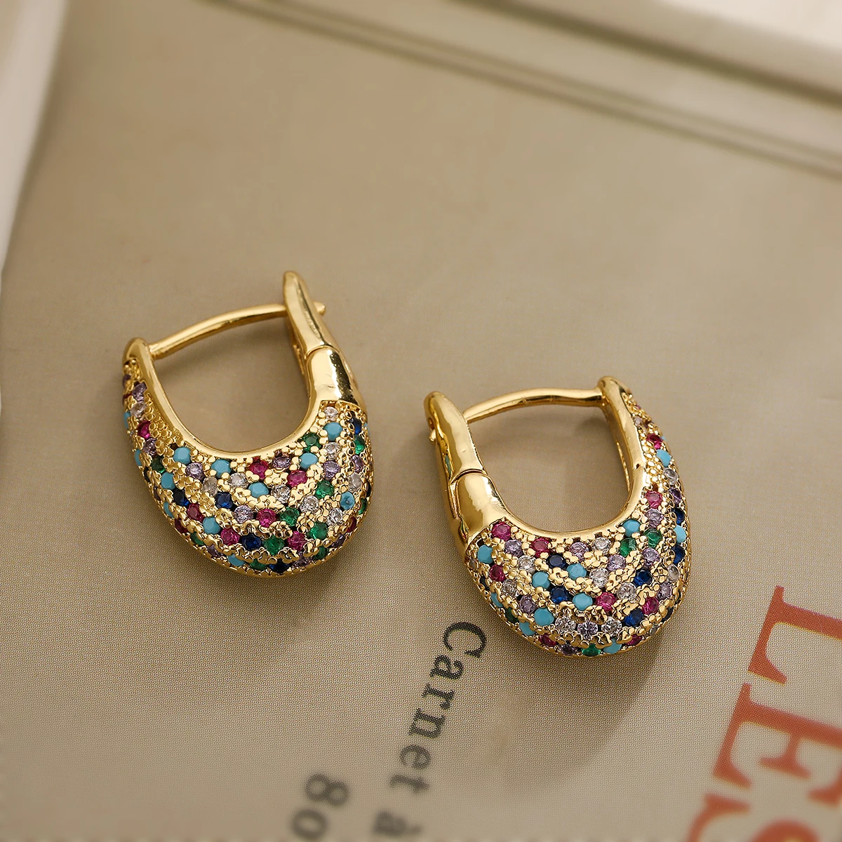 Chic Colorful Inlaid Crystal Earrings