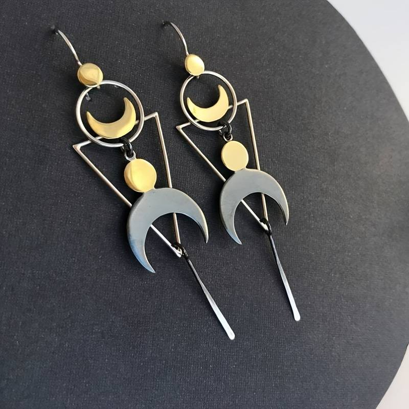 Retro Crescent Moon Drop Earrings