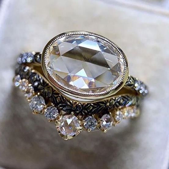 Elegant Vintage Glass Ring