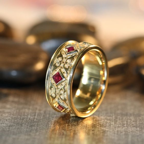 Retro Golden Hollow Red Ring
