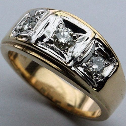 Antique Gold Ring with Vintage Glass