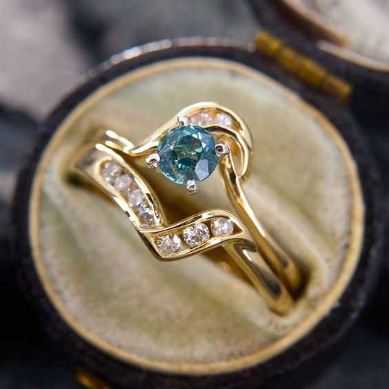 Antique Turquoise Crystal Gold Ring