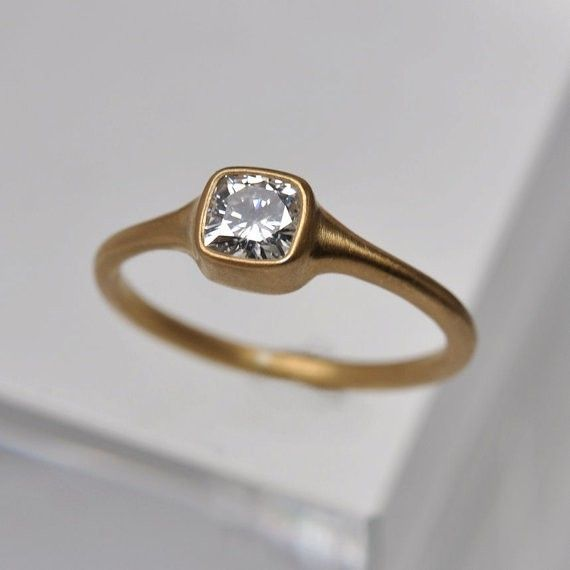 Retro Square Glass Ring