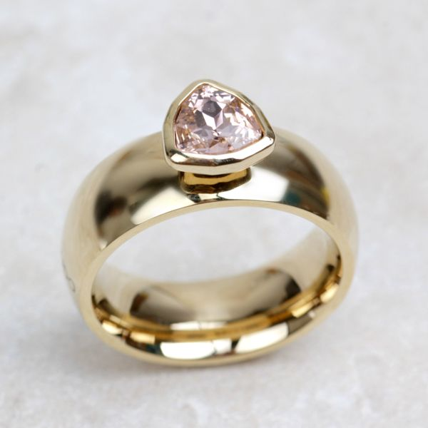 Retro Pink Glass and Gold Ring