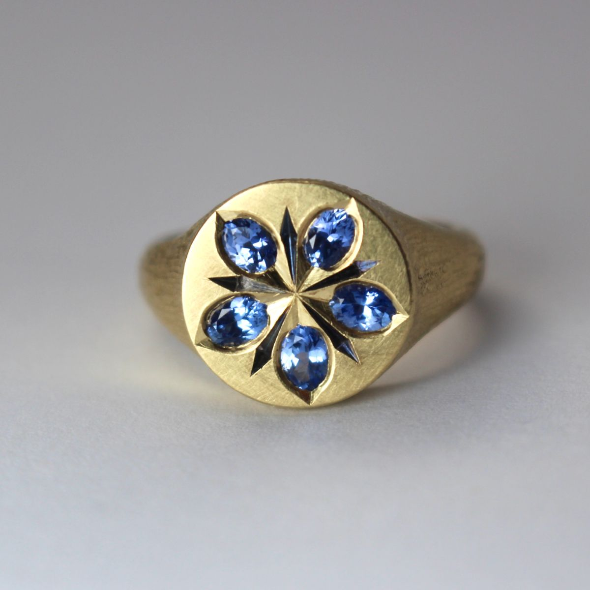 Vintage Gold Ring Adorned with Blue Crystal Flower