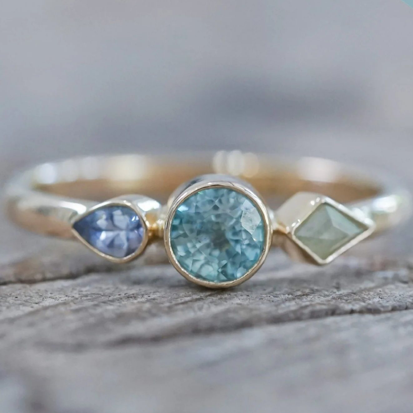 Retro Blue Gemstone Ring