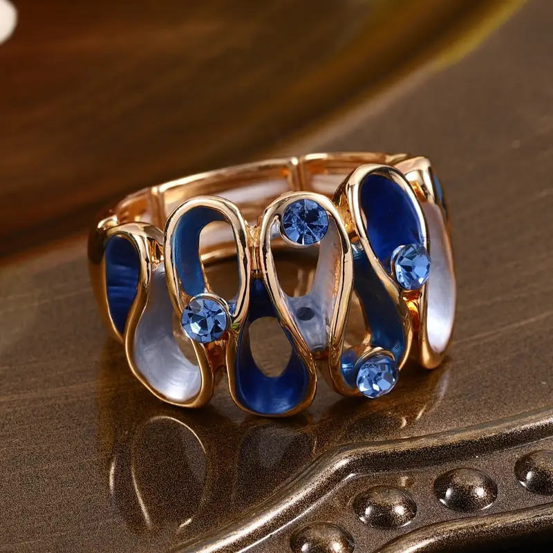 Unique Blue and Gold Wavy Ring