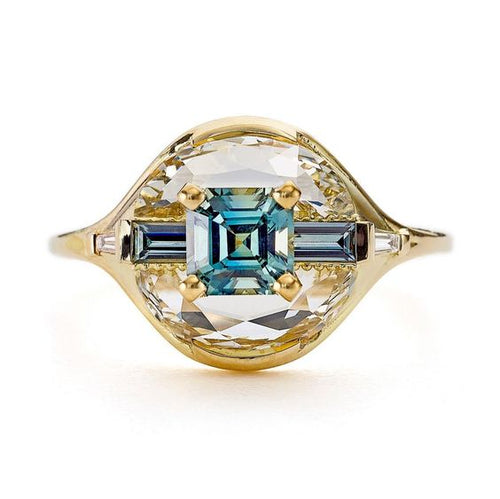 Retro Blue Zirconia Eye Gold Ring