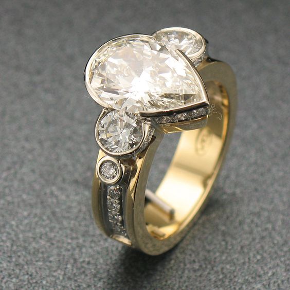 Antique-Inspired Gold Ring with Vintage Glass Drop