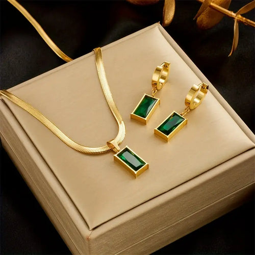 Iselotte Verdain Gold Jewelry Set