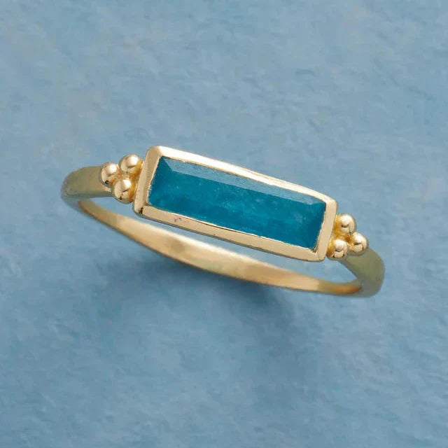 Antique Blue Rectangular Gold Ring