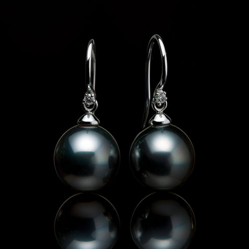 Midnight Pearl Earrings