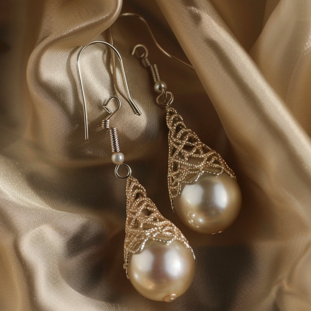 Golden Hollow Water Drop Earrings