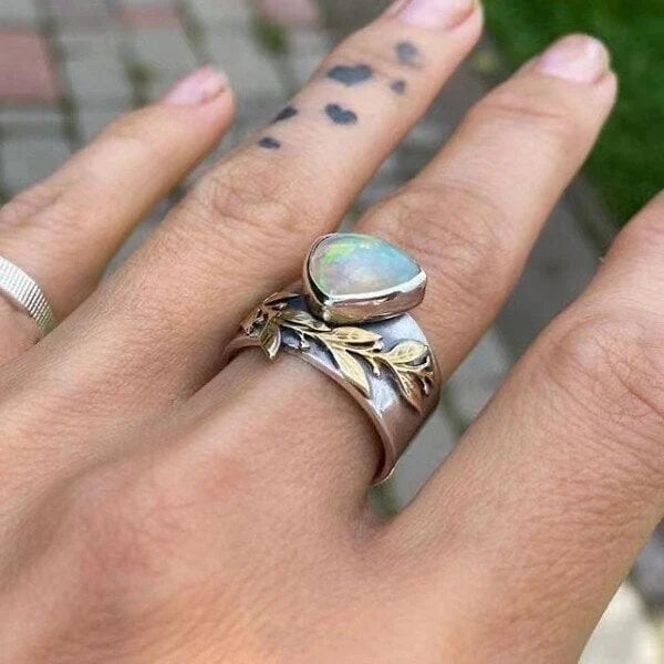 Opal Ring with Leaf-Inspired Geometric Design