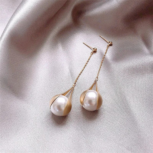Elegant Gold Pearl Drop Earrings