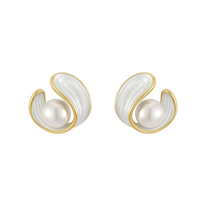 Elegant Gold Earrings Featuring White Opal and Pearl