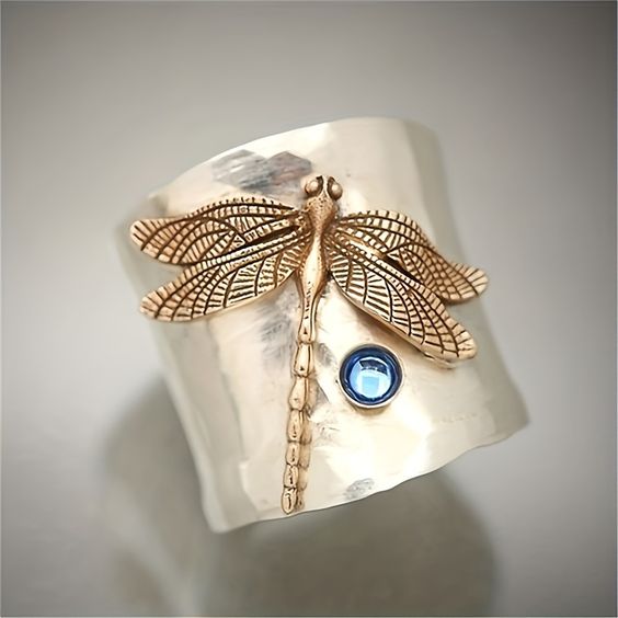 Antique Silver Ring with Golden Dragonfly Design