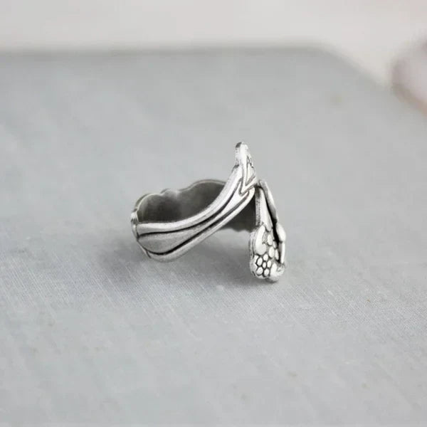 Floral Hummingbird Ring