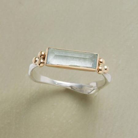 Retro White Rectangular Glass Ring