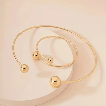 Minimalist Gold Necklace and Bracelet Set