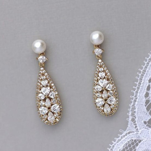 Retro Radiant Pearl Earrings