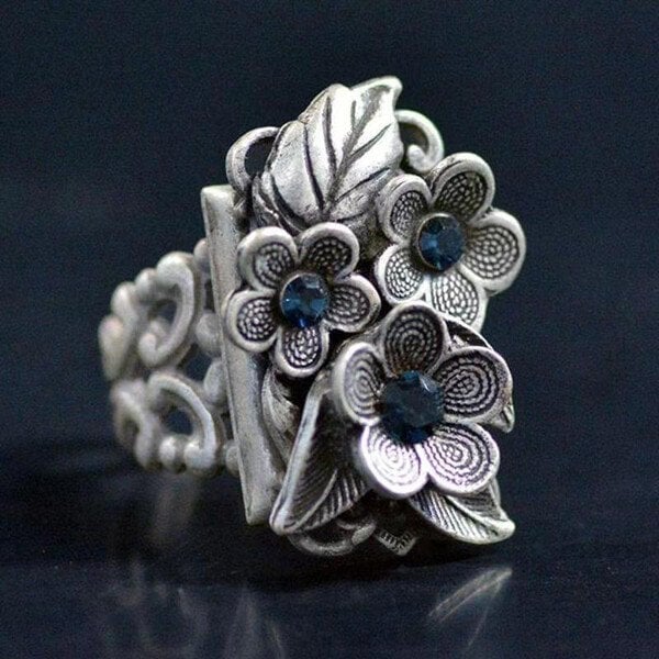 Blooming Sapphire Floral Ring