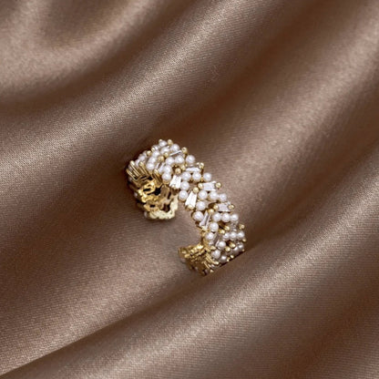 Elegant Gold Pearl Ring
