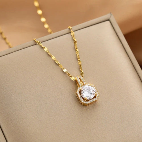 Gold Zirconia Pendant Necklace