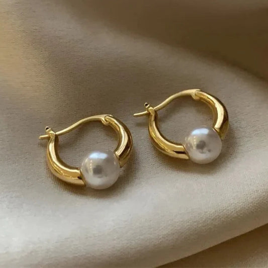 Chic Pearl Drop Earrings